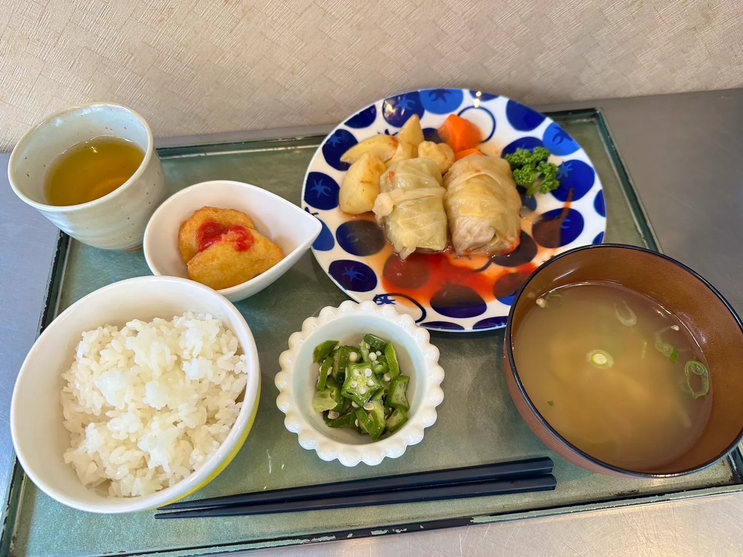 お昼・夕食